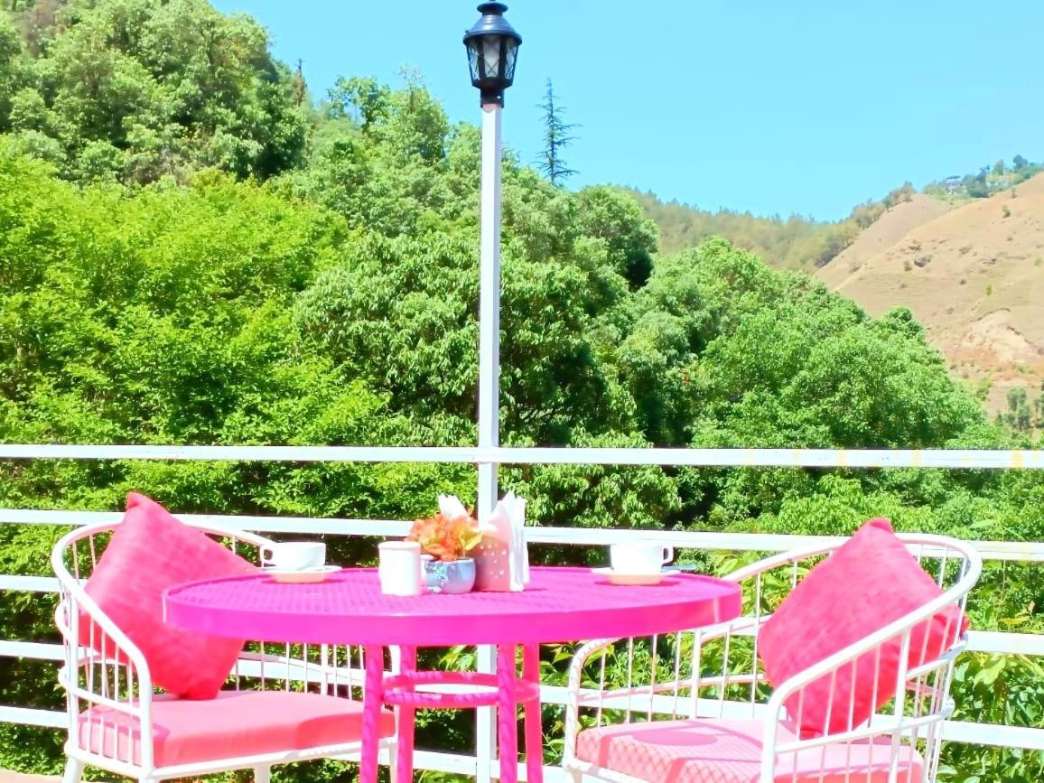 Aaroham Resort Shimla ! Luxury Cottage By Aamod Group Dış mekan fotoğraf