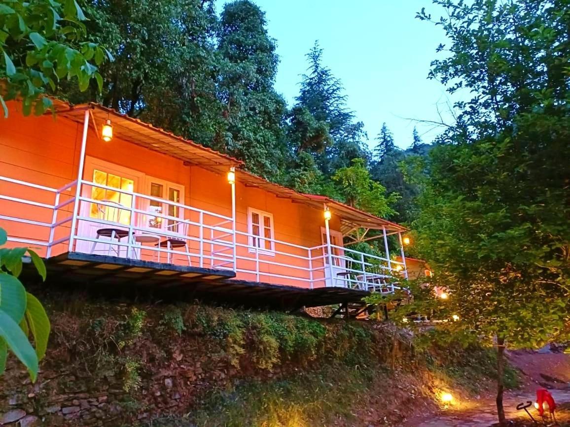 Aaroham Resort Shimla ! Luxury Cottage By Aamod Group Dış mekan fotoğraf