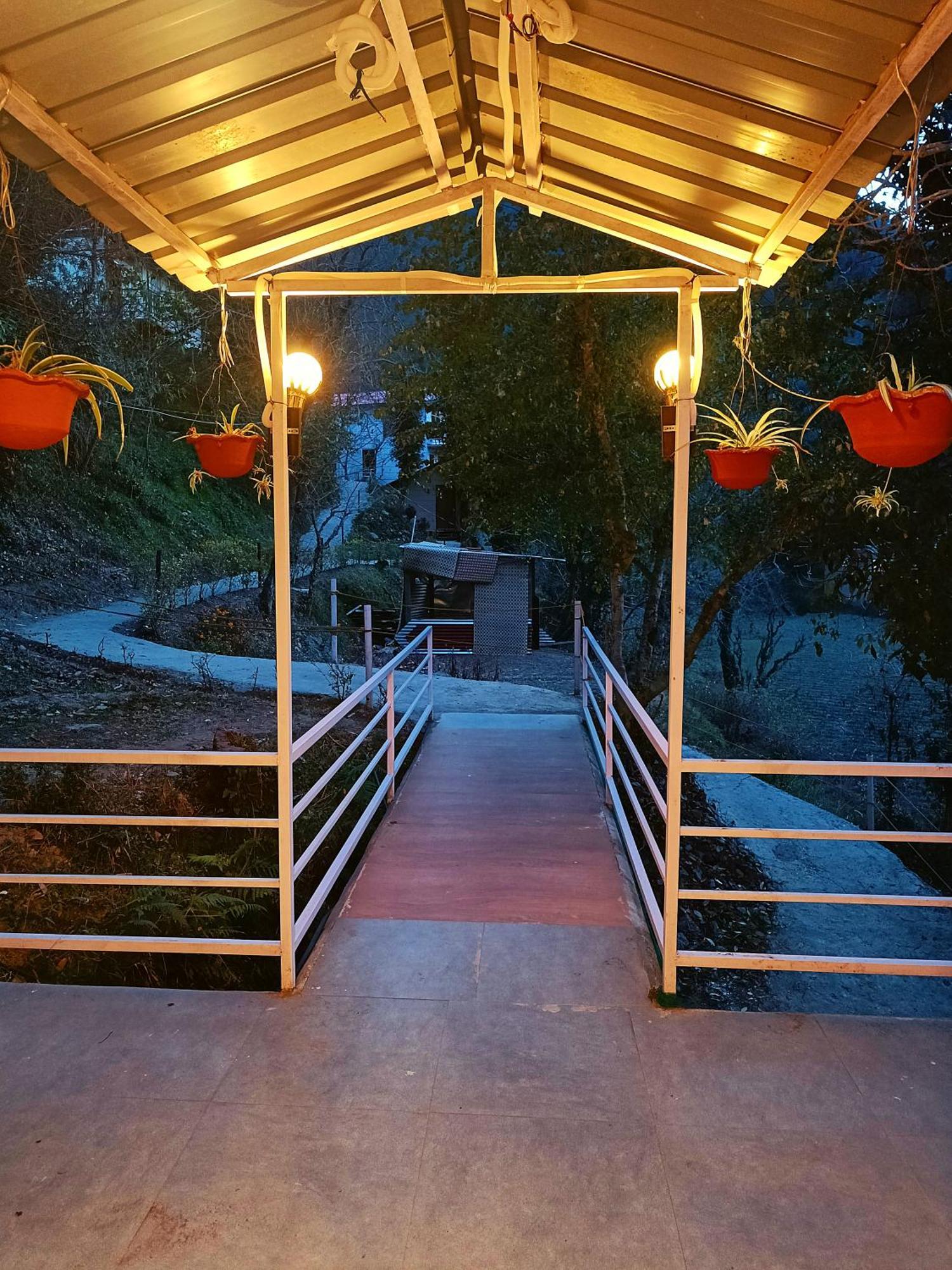 Aaroham Resort Shimla ! Luxury Cottage By Aamod Group Oda fotoğraf